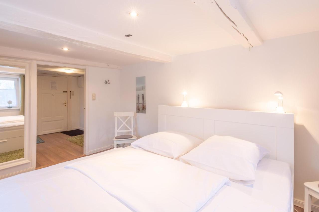 Apartmenthaus Toenning Kleine Kajuete Bagian luar foto